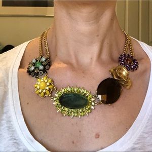 Beautiful Banana Republic Necklace!